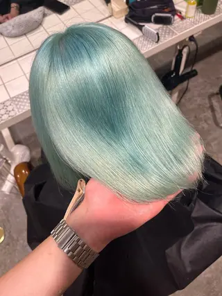 ミディアム カラー ヘアアレンジ 高島 凜のヘアスタイル