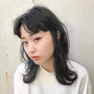 ミディアム カラー 寺山 佳貴のヘアスタイル