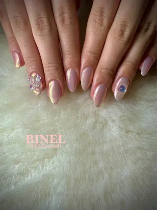 ネイル BINEL REINAのネイルデザイン