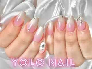 ネイル YOLONAIL心斎橋店所属・田本 和音のネイルデザイン