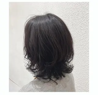 ミディアム パーマ 下平 秀美のヘアスタイル