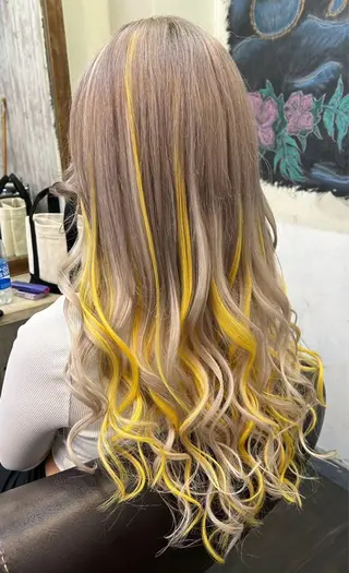 ロング LaLaMoana Rickyのヘアスタイル