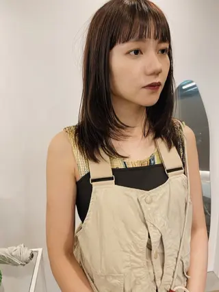 セミロング カラー 可愛いパーマスタイル といえばISSEYのヘアスタイル