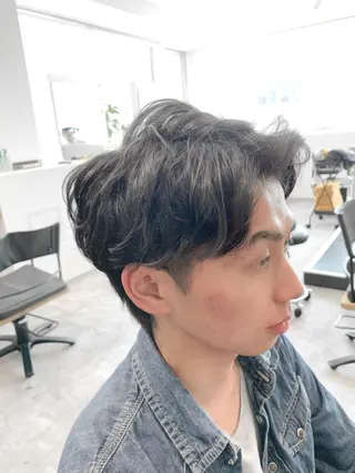 メンズ ヨシミ カズヤのヘアスタイル