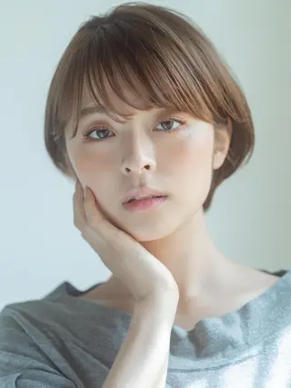 ショート カラー 🎀ハイトーン/レイ ヤー/Reina🎀のヘアスタイル