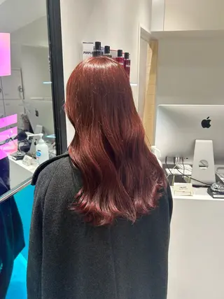 ロング 🩷暖色カラー🩷 BONのヘアスタイル