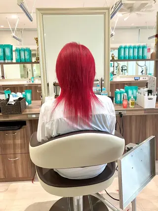 セミロング カラー Re:st所属・Miyavi/カラー ショートボブのヘアスタイル