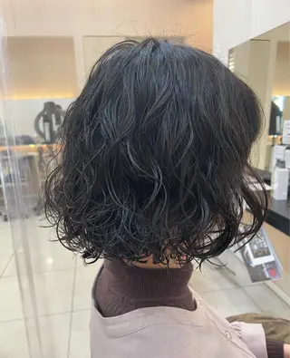 パーマ 内田温子大人女性 ハイライト、ボブのヘアスタイル