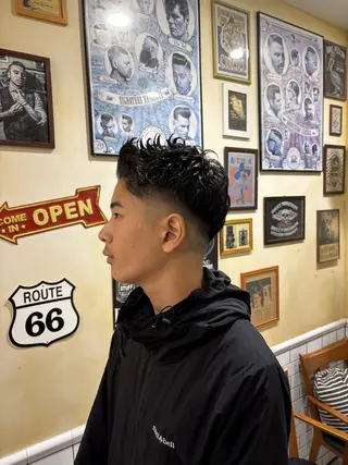 ショート パーマ 大山慧也/メンズ/ フェード/バーバーのヘアスタイル