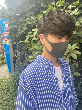 ショート パーマ nishido ハイライト/メンズのヘアスタイル