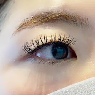 マツエク・マツパ MELIAnail&eyelash所属・角屋 ひとみのマツエク・マツパデザイン