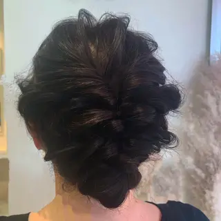 セミロング ヘアアレンジ 遊佐 瑞紀のヘアスタイル