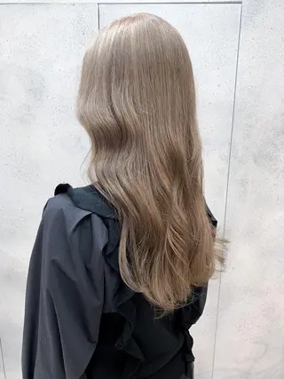 ロング カラー raika .のヘアスタイル