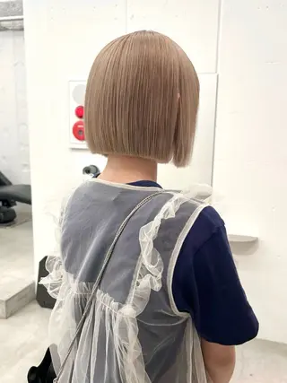 ミディアム カラー nendo_hair所属・ハイトーン/ブリーチ レイヤーsonokaのヘアスタイル