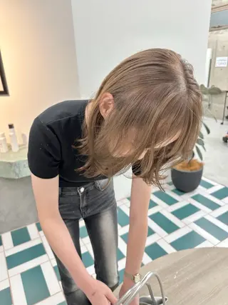 カラー 伊藤 凜のヘアスタイル