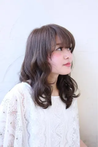 セミロング カラー LoRE hair 四条河原町 西尾友里のヘアスタイル