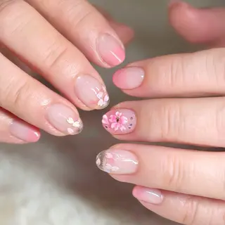 ネイル glossnail MIKIのネイルデザイン