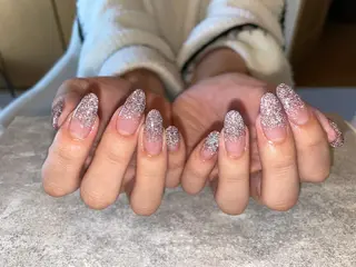 ネイル 蓑原 佳央里のネイルデザイン