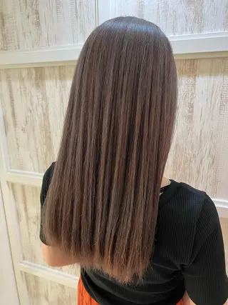 ロング 🤎艶感ベージュ/ ミルクティー🤎のヘアスタイル