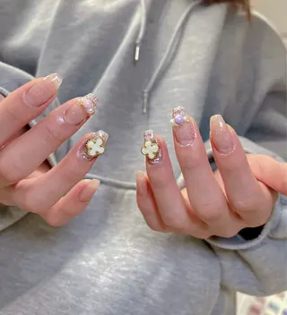 ミディアム めぐみのネイルサロン 惠のネイルデザイン