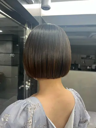 ショート ボブ/プツッとボブ/ 暖色カラー/モエのヘアスタイル