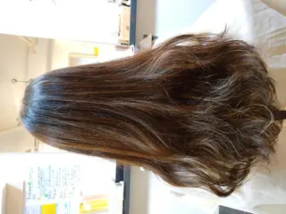 パーマ ロング youres  hair  髪質改善トリートメント&ヘッドスパ新宿三丁目店所属・髪質改善 芝井千晶のヘアスタイル