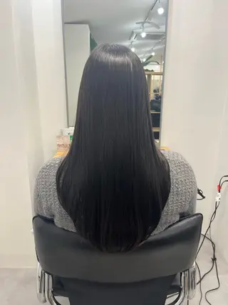 セミロング 難波/髪質改善/スパ ツヤ/顔周りレイヤーのヘアスタイル