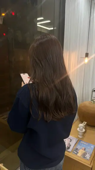 カラー amy.所属・amy.館澤 鮎奈のヘアスタイル