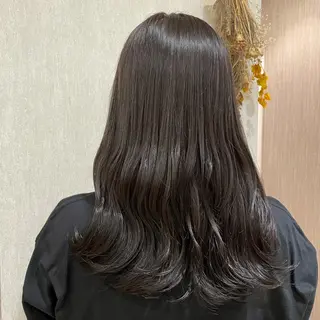 ロング 上田 早恵のヘアスタイル