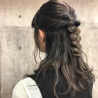セミロング ヘアアレンジ LiEN所属・菅沢 奈生のヘアスタイル