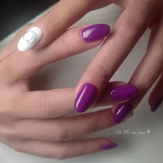 ネイル ラヴィアン ローズのネイルデザイン