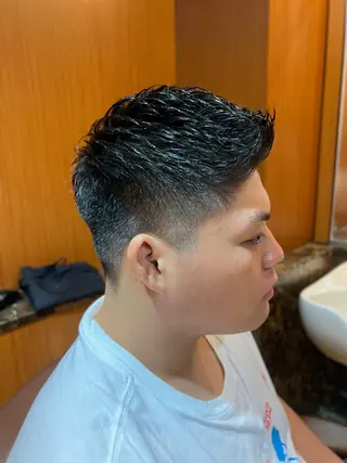 メンズ HAIR MODE KIKUCHI銀座店所属・たけ しまのヘアスタイル