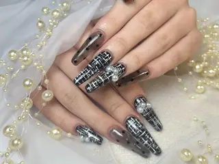 ネイル Salute本店 🦋仲原里佳のネイルデザイン