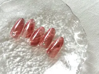 ネイル Helianthe所属・NAILARTIST MIKAのネイルデザイン