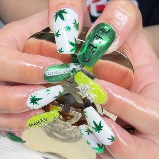 ネイル 加瀬 アンジェリーのネイルデザイン