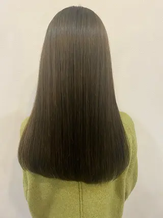 カラー 伊藤 ほのかのヘアスタイル