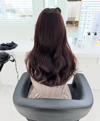 セミロング カラー ヘアアレンジ 🩵ダメージレス艶感 ハイトーン🩷のヘアスタイル