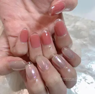 ネイル 𝘙𝘪𝘰𝘯𝘢 ...🕯🤍のネイルデザイン