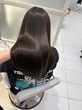 ロング カラー Hina🤎ベージュ 、グレージュ🤎のヘアスタイル
