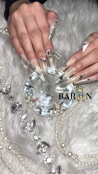 ロング ♛︎BARON♛︎ yuiのネイルデザイン