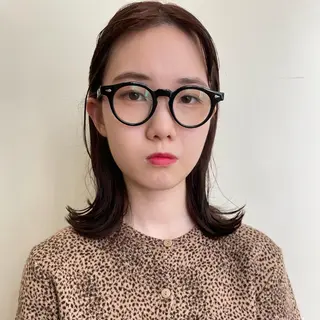 ミディアム カラー ホリケ アオイのヘアスタイル