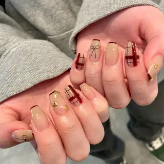 セミロング m kaori𓃟のネイルデザイン