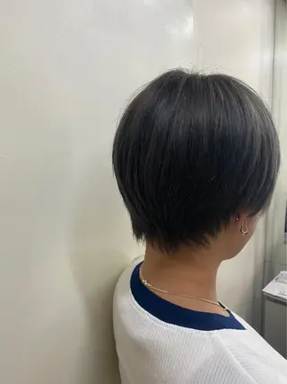 ショート カラー Brat hair salon所属・梅田 るいこのヘアスタイル