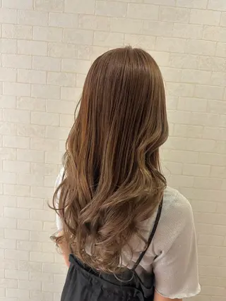 ロング カラー 大人レイヤー& 透明感カラー💄のヘアスタイル