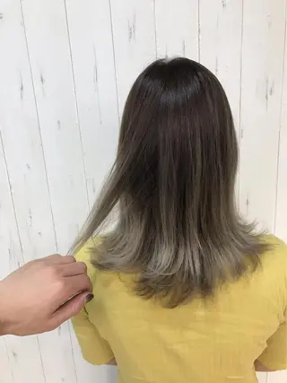 セミロング カラー パーマ ヘアアレンジ キッズ ネイル マツエク・マツパ メンズ人気NO,1 Genieジーニーのヘアスタイル