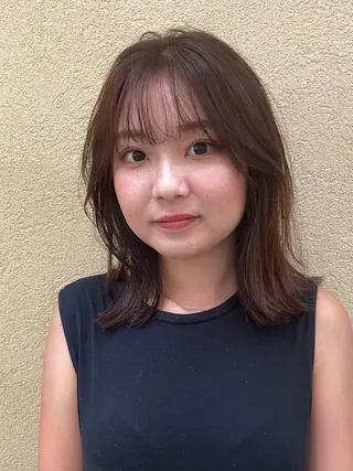 ミディアム カラー 塩谷 雪花のヘアスタイル