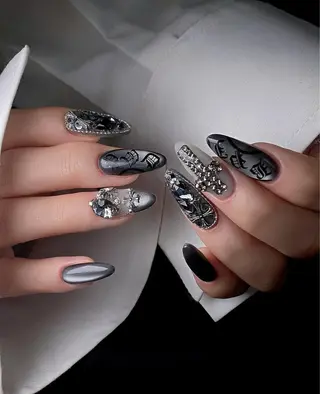 ネイル Lyna Nailのネイルデザイン