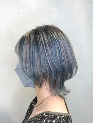 ショート カラー ヘアアレンジ ｲﾝﾅｰｶﾗｰ屋さん 🫧伊藤拓実のヘアスタイル