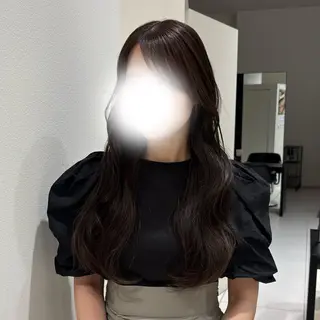 ロング 山中 彩華のヘアスタイル