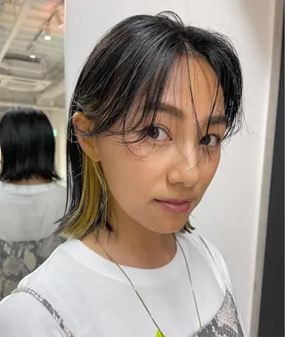 ミディアム カラー oma 袮次金 鈴香のヘアスタイル